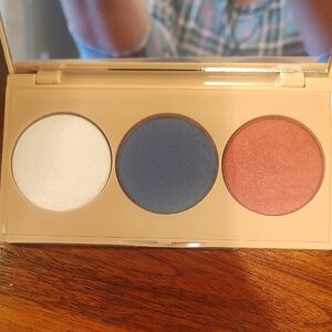 Farmasi Trio Eyeshadow Palette — Pearl, Navy & Copper Rose